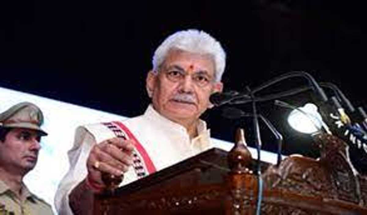 आरक्षण को लेकर लोगों के बहकावे न आए आदिवासी समुदाय : सिन्हा